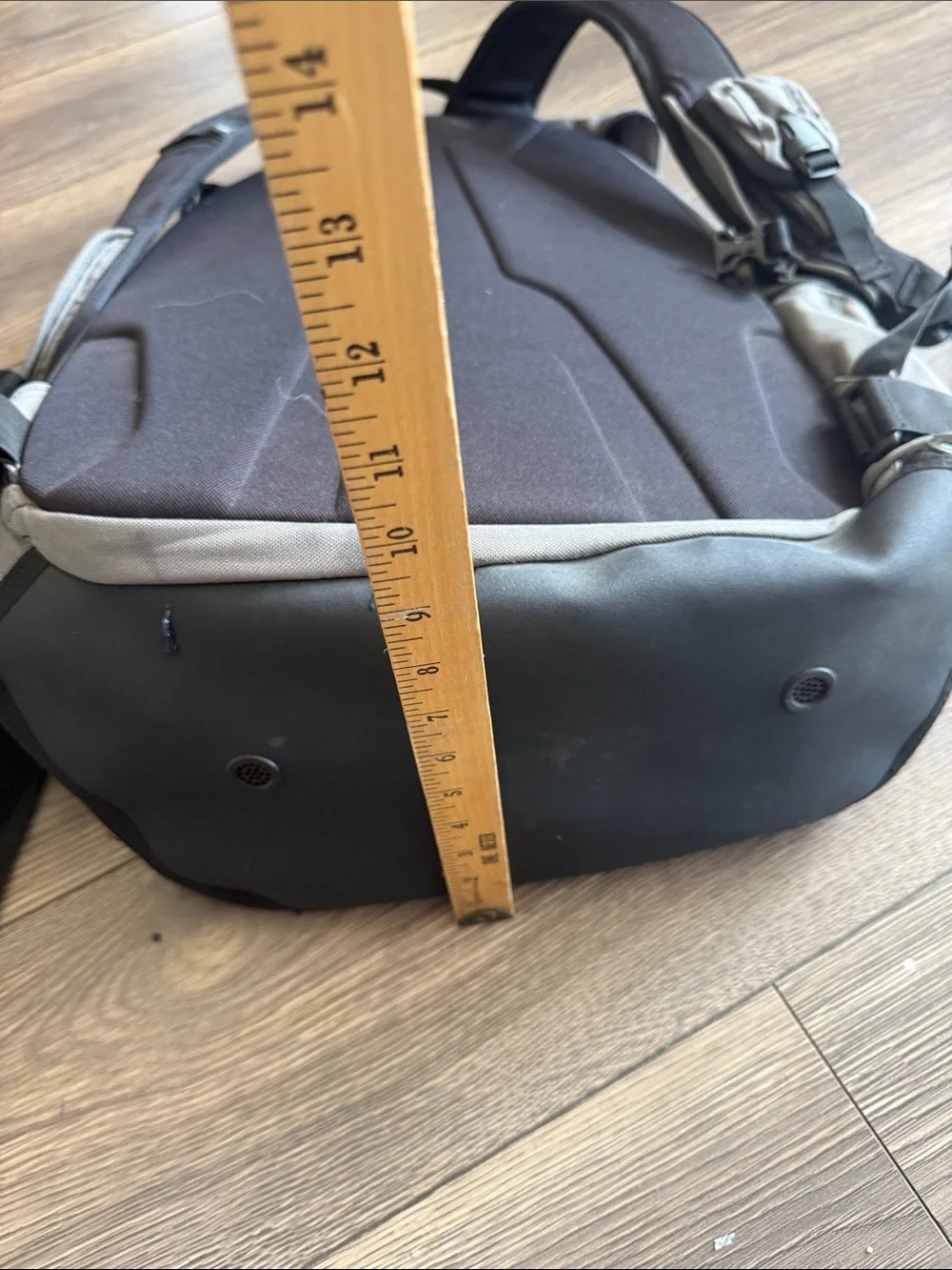 Oakley Latitude Flex Pack 30L Granite Gray Black Utility Backpack